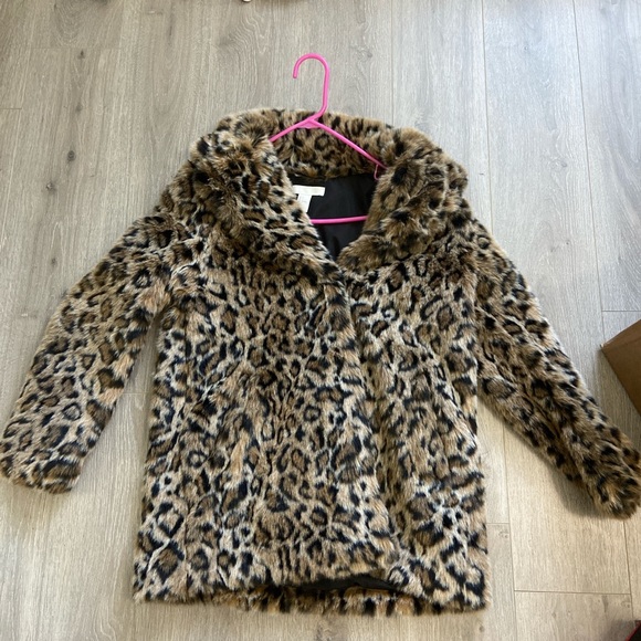 *SOLD* Faux Fur Jacket - Picture 3 of 4